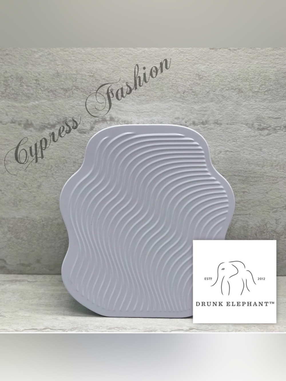 💫 $3 Drunk Elephant Tin From the Daytime Exhibit: Morning Edition Set